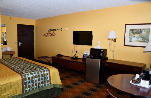 Faribault Hotel | Regency Inn & Suites Faribault