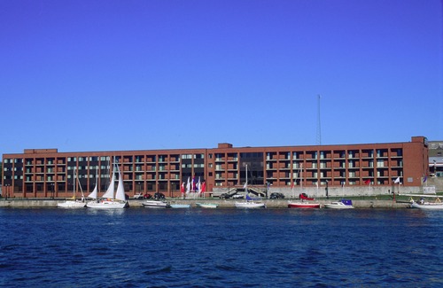 Oswego Hotel | Best Western Plus Oswego Hotel and Conference Center