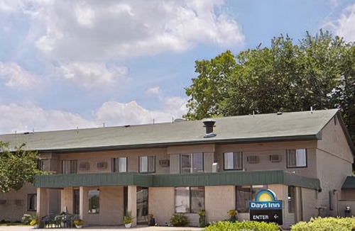 Winona Hotel | Days Inn by Wyndham Winona