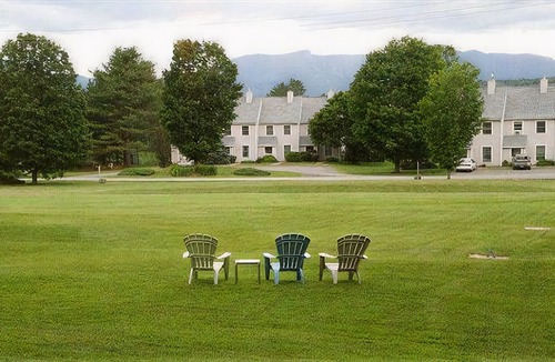Stowe Hotel | Brass Lantern Inn