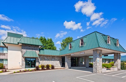 Waterbury Hotel | Best Western Plus Waterbury - Stowe