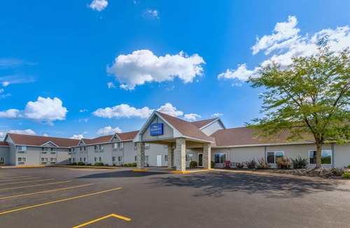 Baldwin Hotel | Baymont by Wyndham Baldwin