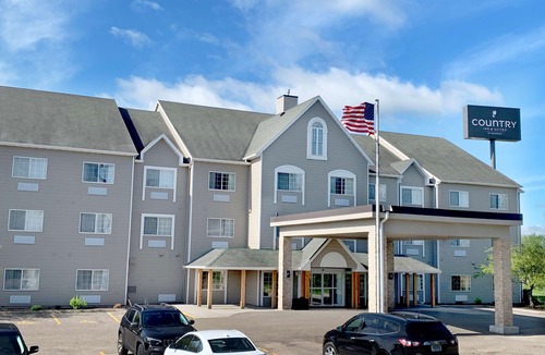 Owatonna Hotel | Country Inn & Suites by Radisson, Owatonna, MN