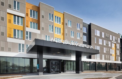 South Loop Hotel | AC Hotel by Marriott Bloomington Mall of America