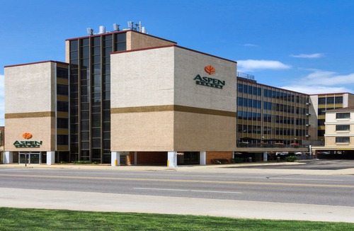 Kutzky Park Hotel | Aspen Select