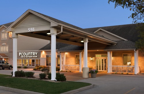 Chanhassen Hotel | Country Inn & Suites by Radisson, Chanhassen, MN