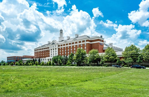 Easton Hotel | Hilton Columbus at Easton