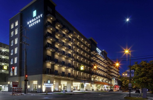 Grand Rapids Hotel | Embassy Suites by Hilton Grand Rapids Downtown,MI