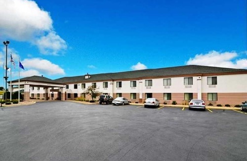 Black River Falls Hotel | Comfort Inn & Suites Black River Falls I-94
