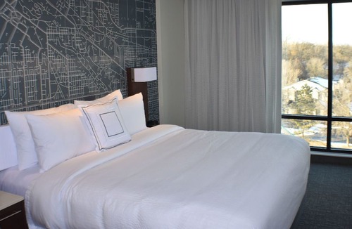 Woodbury Hotel | Courtyard by Marriott Minneapolis West