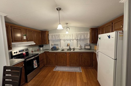 Schuyler Falls House | Charming 2-bedroom house with AC, WiFi in enchanting Schuyler Falls