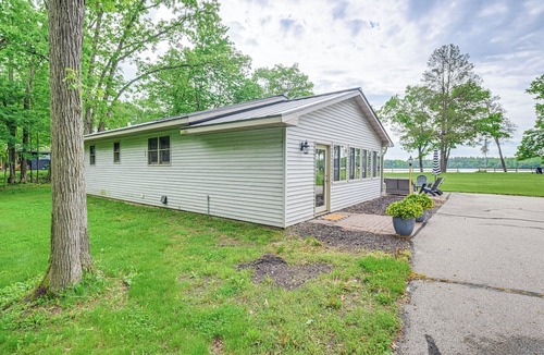Merrillan House | Wisconsin Home w/Dock on Lake Arbutus!