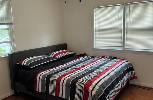 North Kensington House | Conveniently located spacious house