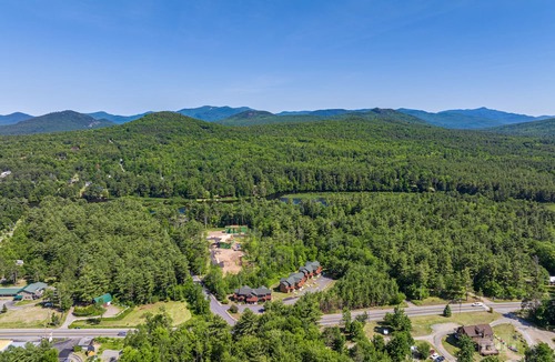 Wilmington House | Walk to Public Beach from Townhome that is also very close to Whiteface Mountain