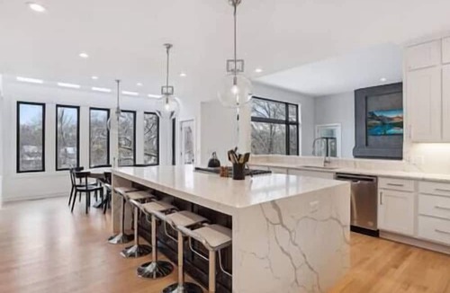 Minnetonka House | Luxury Minnetonka Home - sleeps 24/+bunk room