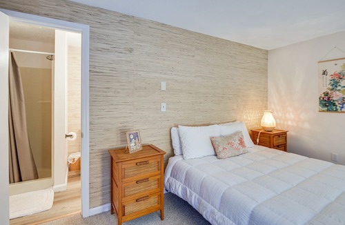 Conway Condo | Cozy Conway Retreat Near Skiing + Hiking Trails!