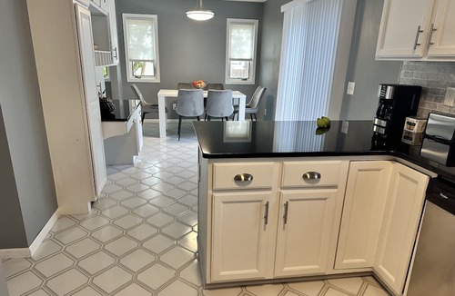 Richfield House | Centrally located house in Richfield minutes from MOA, MSP, shops, restaurants