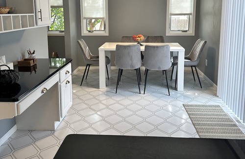 Richfield House | Centrally located house in Richfield minutes from MOA, MSP, shops, restaurants