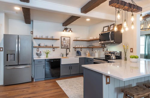 Jeffersonville House | The Roost: Modern Farmhouse Getaway